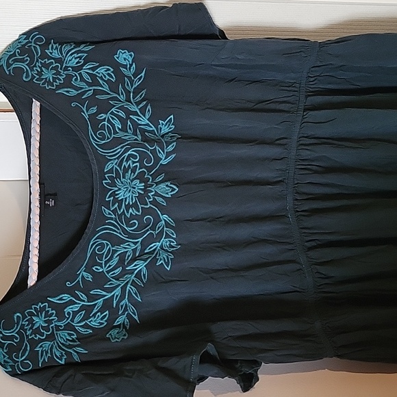 Torrid dress - Picture 2 of 4